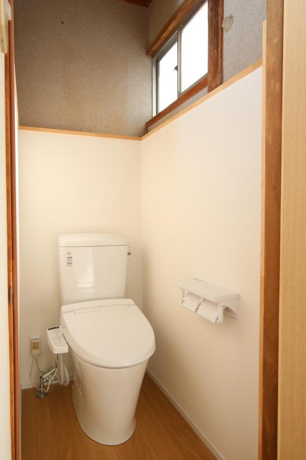 Guesthouse Omoya--全個室--囲炉裏のぬくもりと共にグループの絆を深める古民家宿でゆっくりとした時間を-6名部屋-6名部屋-8名部屋--最大20名-ペット同伴可は一室のみ- Matsuyama  Exteriör bild